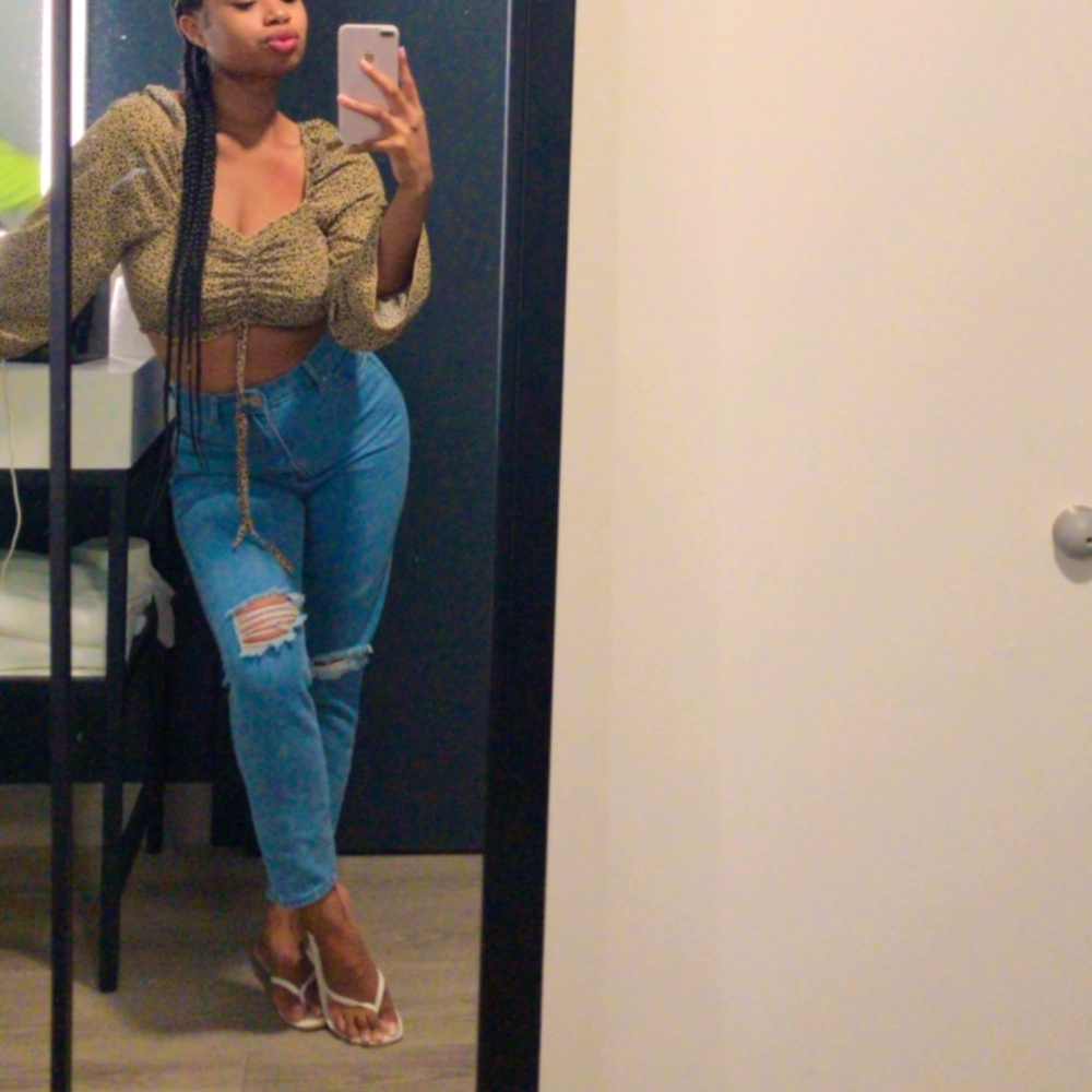 Rue21 Cheetah Print Bubble Sleeve Crop Top